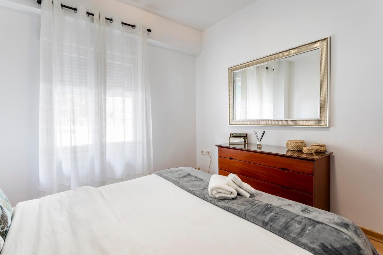 Apartament Precioso Piso Moderno: Terraza, A/C, Netflix, Wifi Walencja Zewnętrze zdjęcie